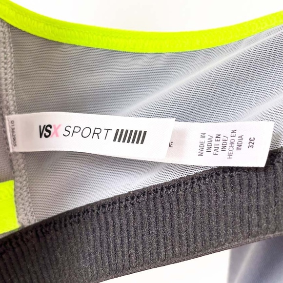 VICTORIA'S SECRET VSX The Knockout Front Close Sports Bra NWOT - Picture 9 of 14